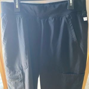 Cherokee infinity scrub pants size: MEDIUM